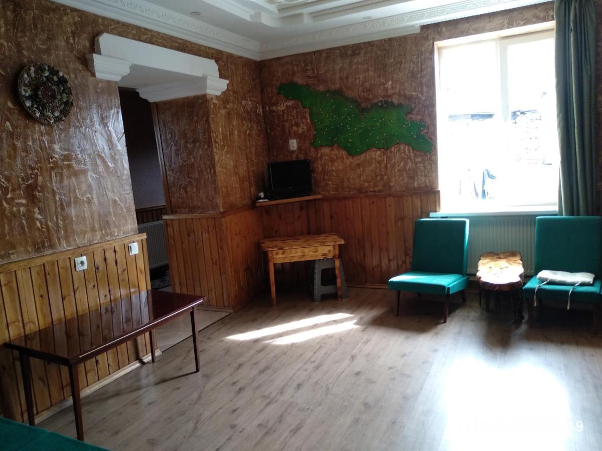 Qusha Guesthouse Meeting In The Mountains And Views Kazbegi Exterior foto
